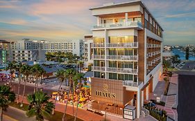 The Hiatus Clearwater Beach, Curio Collection By Hilton